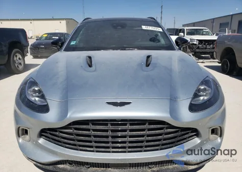 2021 Aston Martin Dbx z USA, uszkodzony, nr VIN SCFVUJAW0MTV01592